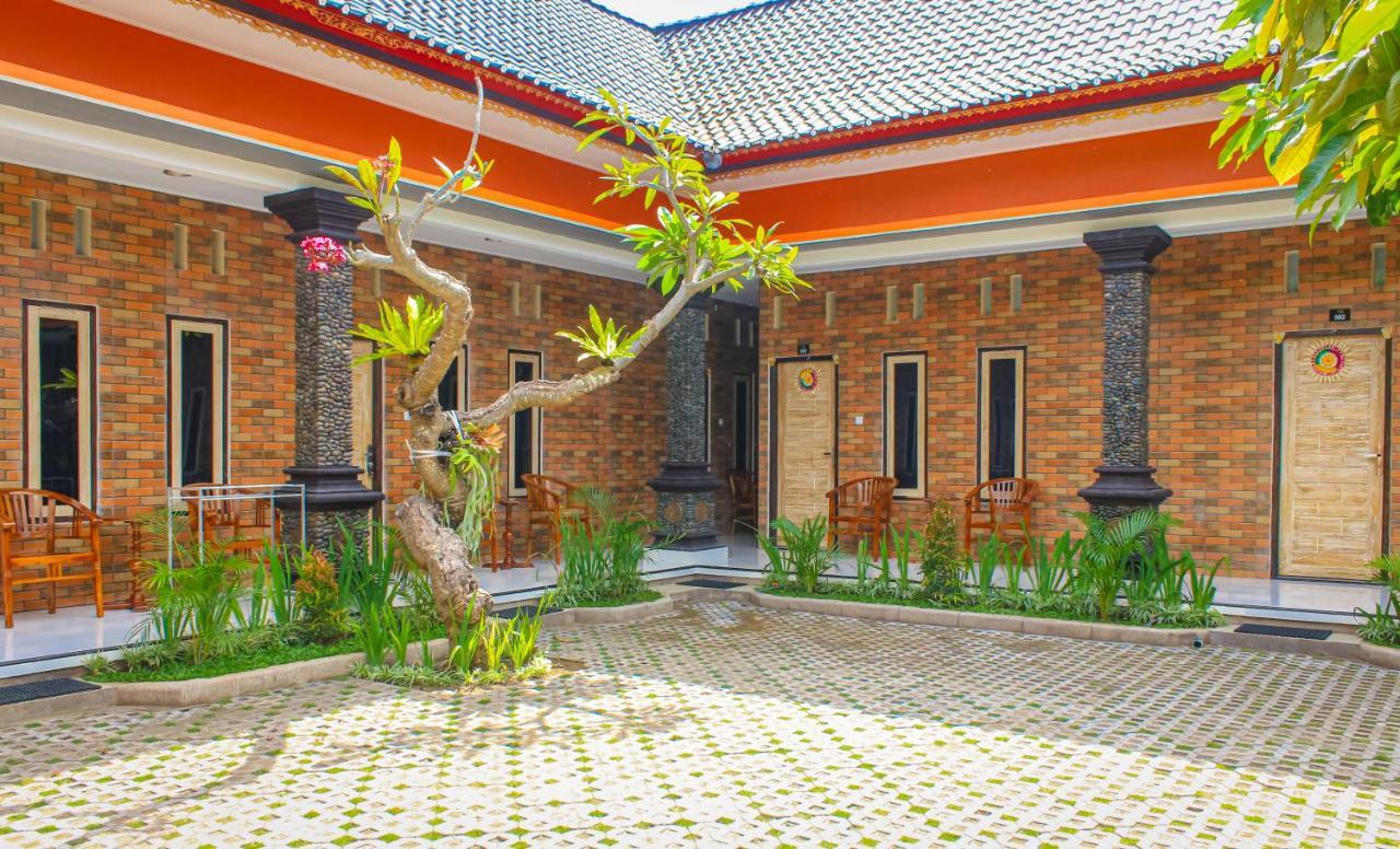 Hotel Niki Jembrana  Luaran gambar