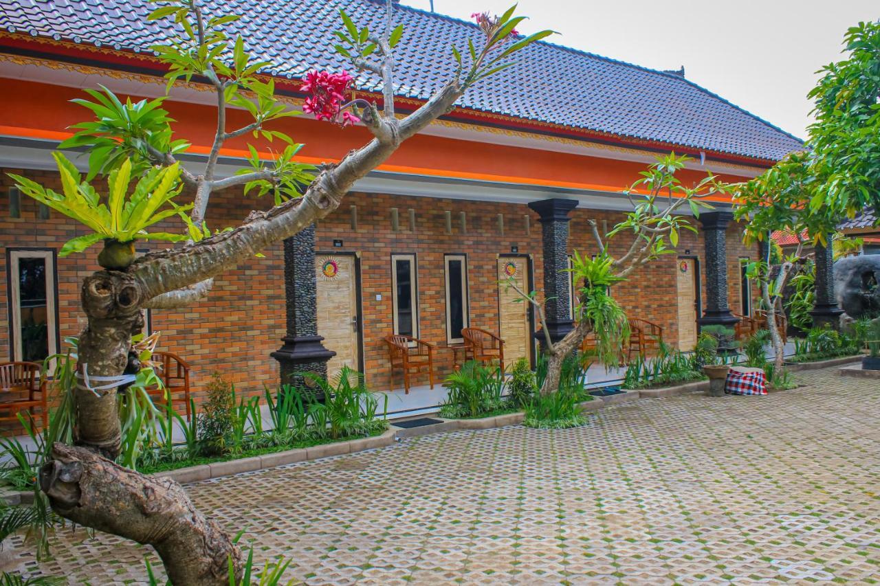 Hotel Niki Jembrana  Luaran gambar